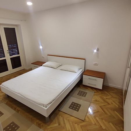 Apartments Saric Makarska Exterior photo